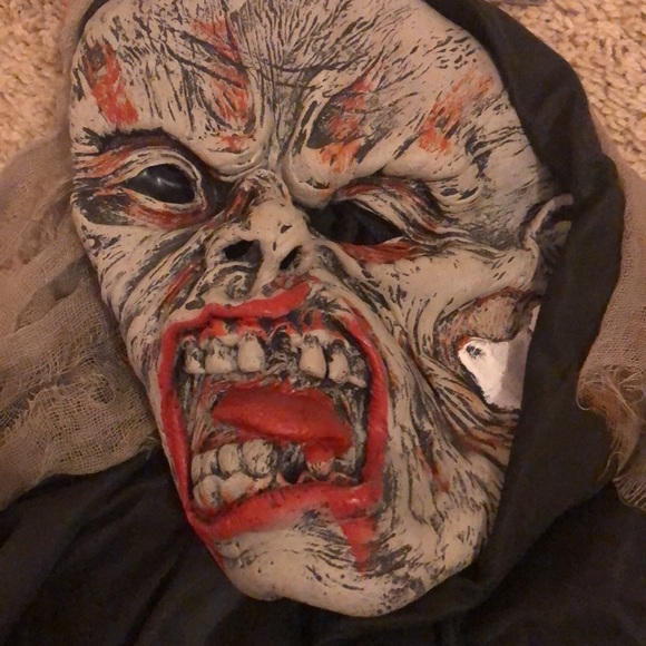 Zombie Halloween mask - Picture 2 of 4